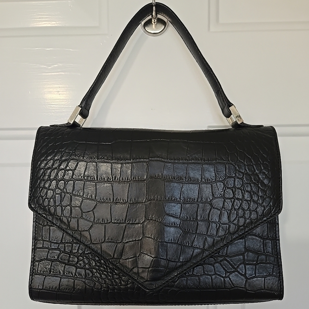 Doncaster Black Italian Leather Croc-Embossed Top Handle Handbag Excellent Cond.